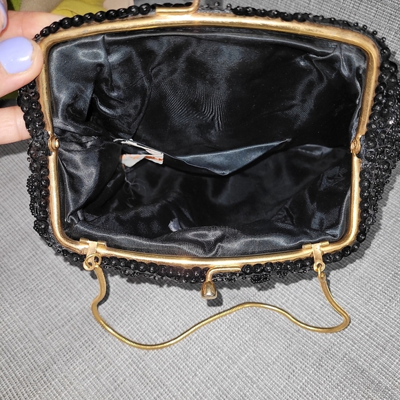 LA REGALE  VINTAGE PURSE - Picture 3 of 5